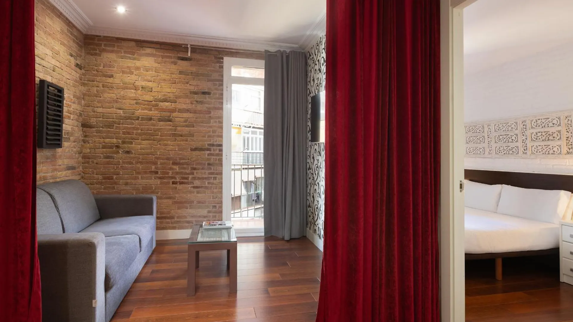 ברצלונה Enjoybcn Gaudi Apartments ספרד