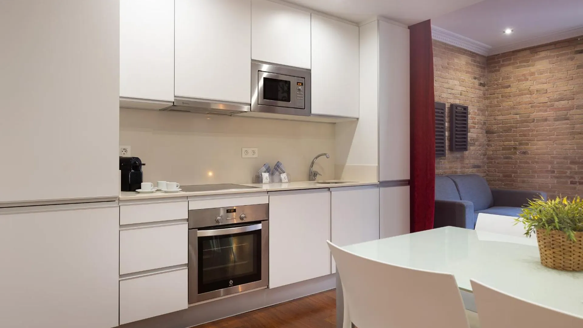 ברצלונה Enjoybcn Gaudi Apartments