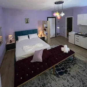 mr-goldis-apartment.albaniahotels.org/