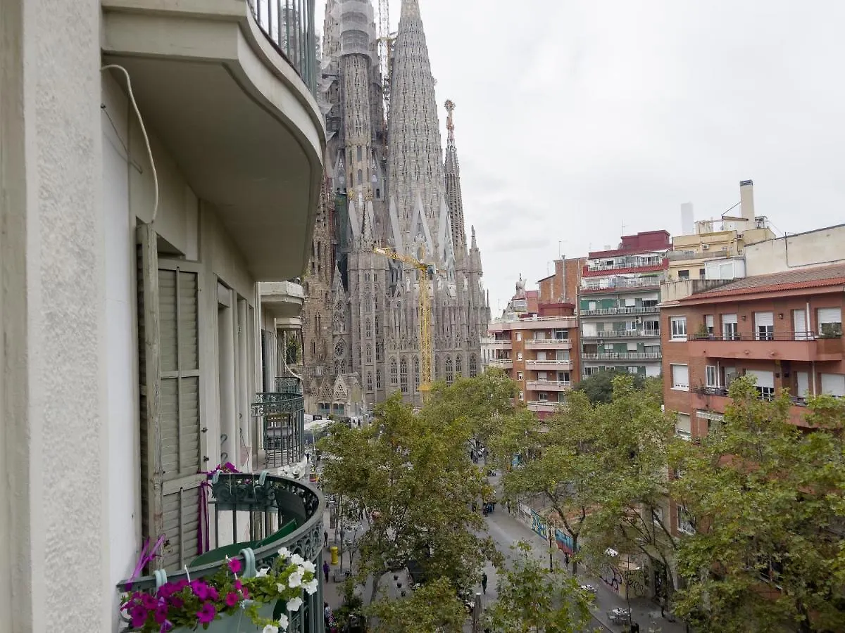 Enjoybcn Gaudi Apartments Барселона