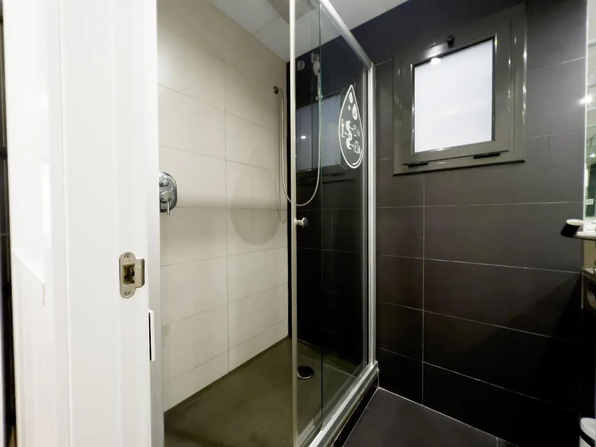 Enjoybcn Gaudi Apartments Барселона Испания