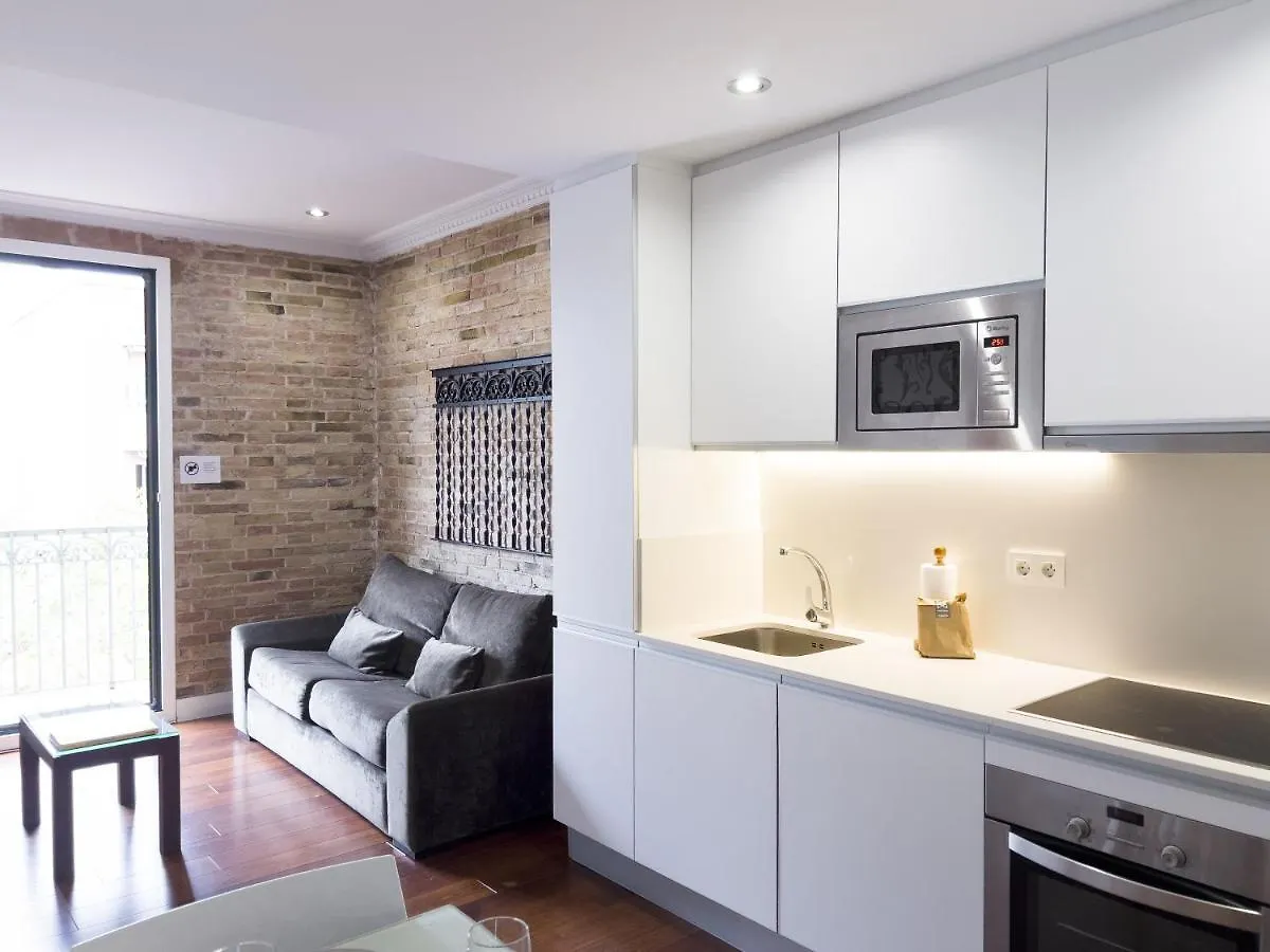 Enjoybcn Gaudi Apartments Барселона Испания